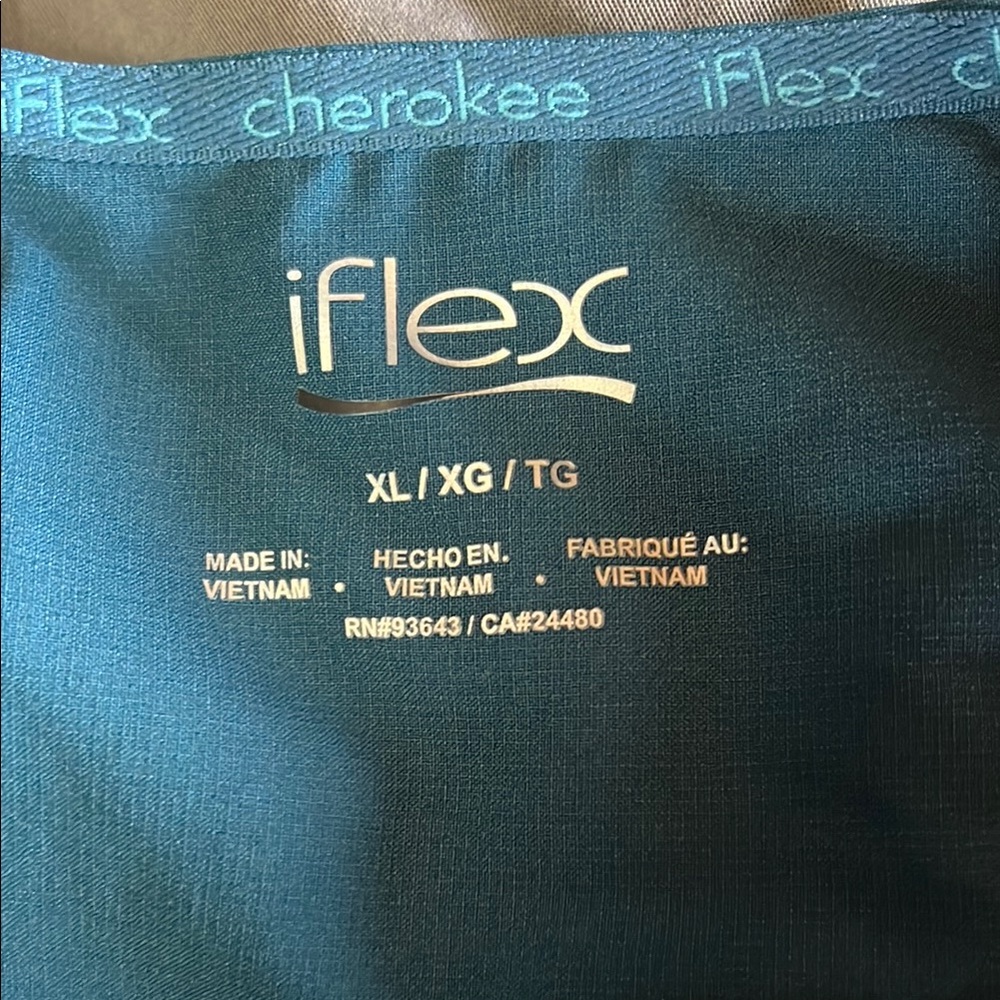 Cherokee iFlex Teal Top
